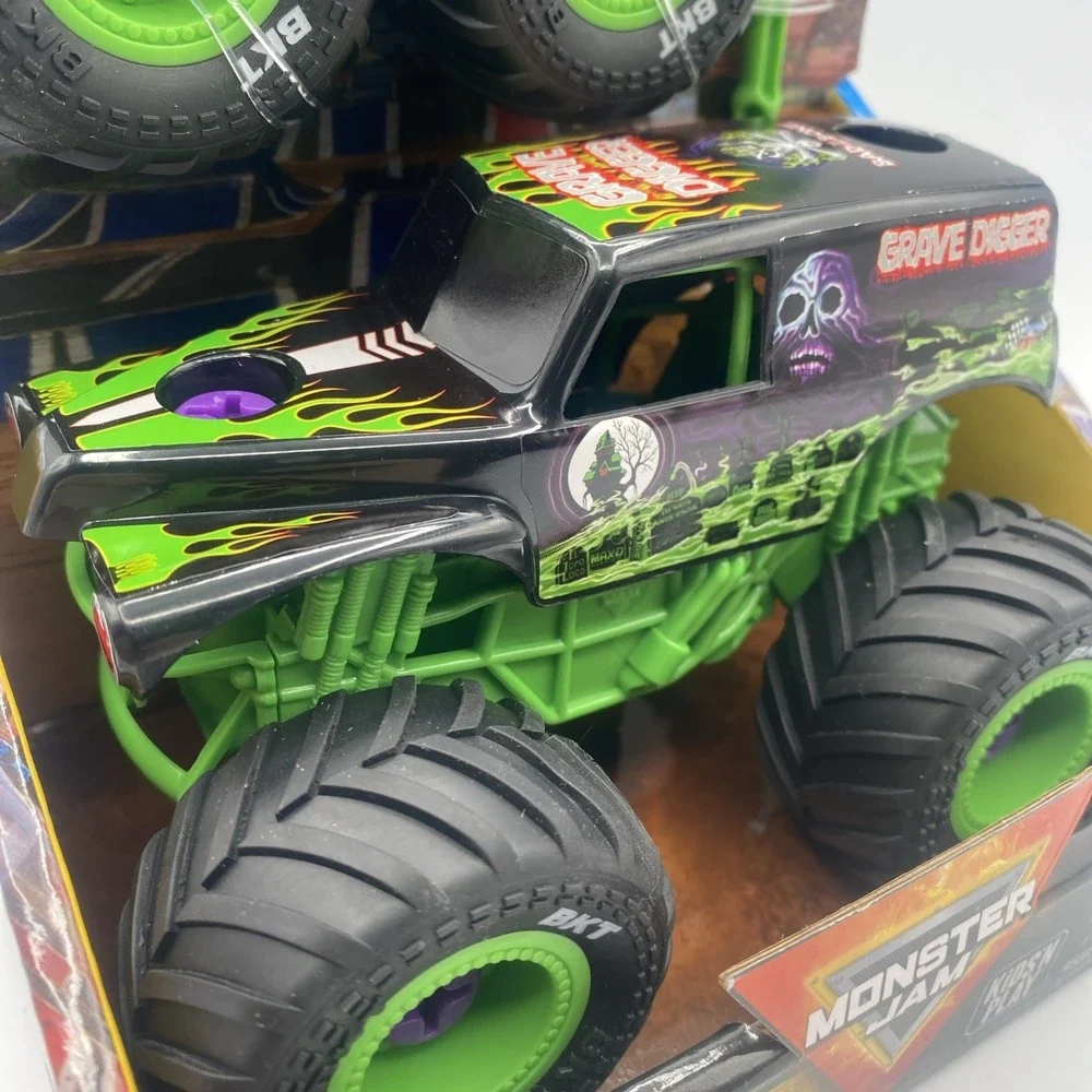 Monster Jam‎ Mechanix Grave Digger Build & Rebuild 1:32 Race Truck Kit
